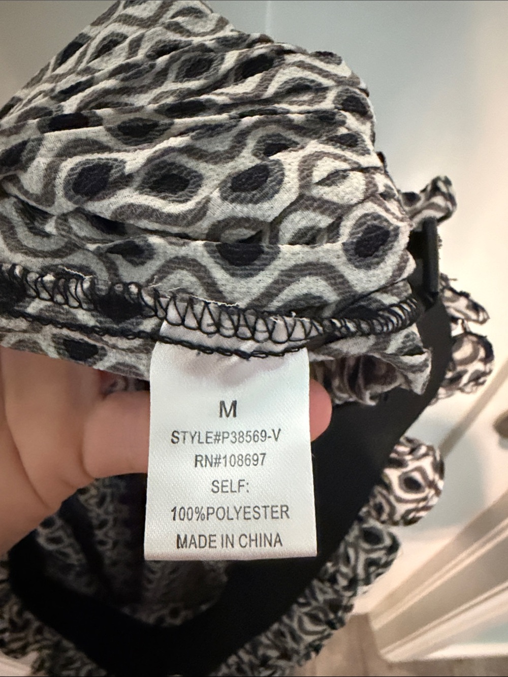 Alice Blue Black and White Pleated Geometric Print GauchoPants with Ruffle Waist - Picture 4 of 7